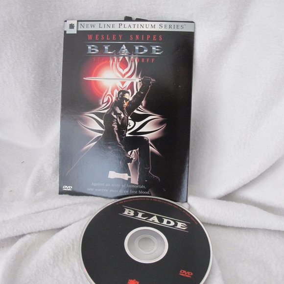 Must Bundle - DVD Bundle - Picture 2 of 5